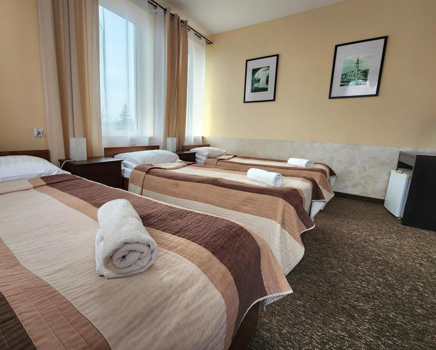 Hostel Zamosc - Pokoje Goscinne - Bezplatny Parking Eksteriør bilde